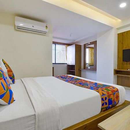 Hotel Legrand.Inn Αχμπανταμπάντ Εξωτερικό φωτογραφία