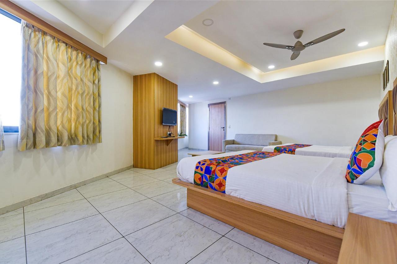 Hotel Legrand.Inn Αχμπανταμπάντ Εξωτερικό φωτογραφία