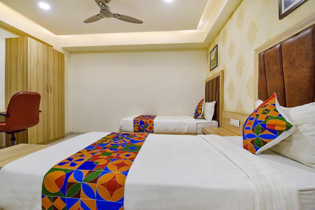 Hotel Legrand.Inn Αχμπανταμπάντ Εξωτερικό φωτογραφία