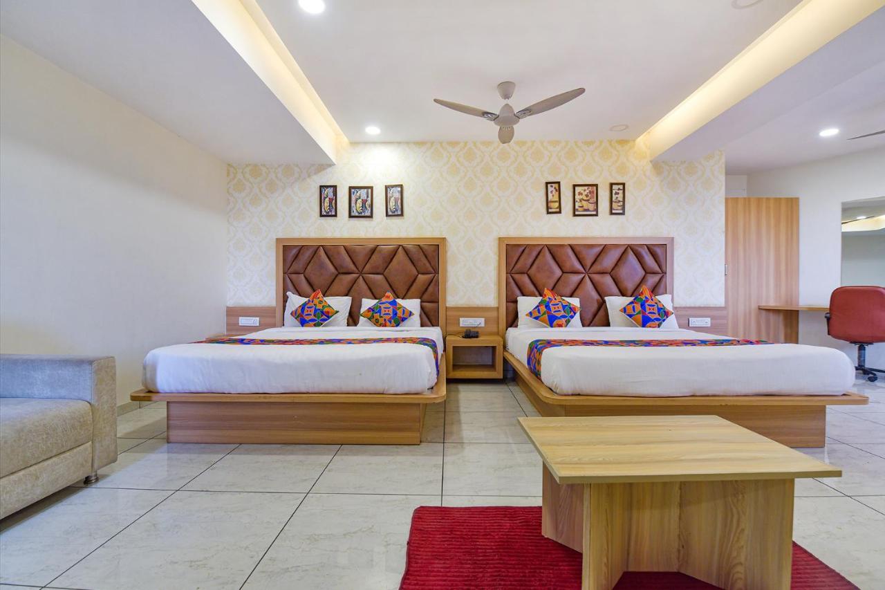 Hotel Legrand.Inn Αχμπανταμπάντ Εξωτερικό φωτογραφία