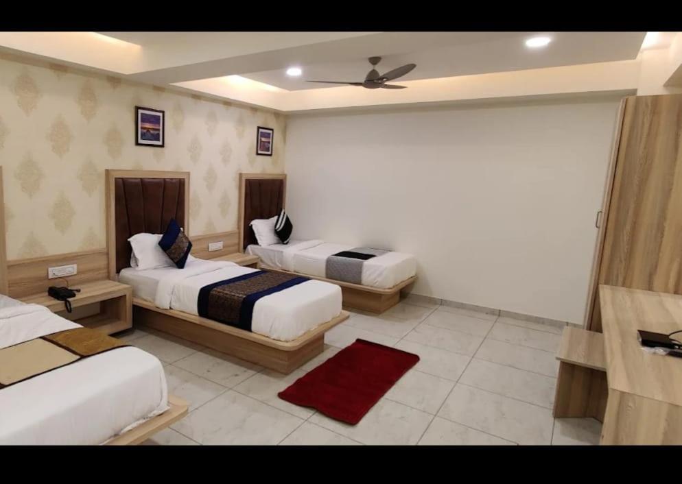 Hotel Legrand.Inn Αχμπανταμπάντ Εξωτερικό φωτογραφία