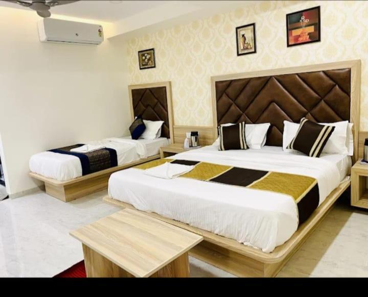Hotel Legrand.Inn Αχμπανταμπάντ Εξωτερικό φωτογραφία